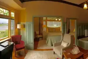 Dashwood Manor Seaside Bed & Breakfast, Виктория