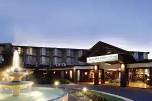 Berjaya Beau Vallon Bay Resort & Casino, Бю Валлон