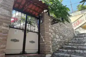 Hotel «Vila Twix», Берат