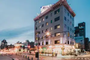 Leon Hotel Les, Нью-Йорк