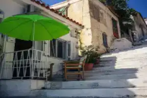 Dolichi Studio, Самос