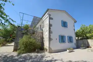 Studio apartment Insula Insule - rustic & peaceful: SA2 Skrbcici, Island Krk, Pinezići