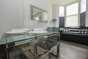 Sea Breeze Apartment Central by Brighton Holiday Lets, Брайтон