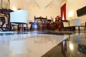 Hotel «San Giorgio», Чивитавеккья