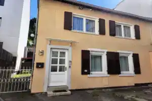 Entire House for Fitters and Craftsmen, Баден-Баден