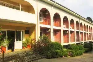 Пансионат «ТаврикаГолд», Утес