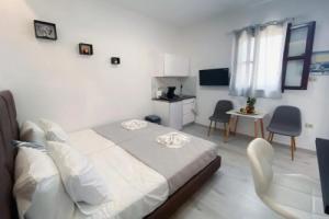 Gregory's Studio apartment with sea view, Линдос
