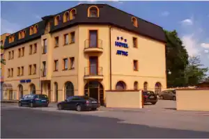 Attic Hotel, Прага
