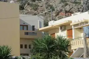 La Luna Apartments, Сталида