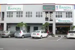 Мотель «1 Baron», Куа