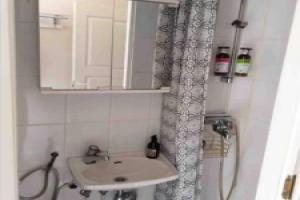 SELF-SERVICE apt 10 min from bus-&railway station, free bike!, Вааса