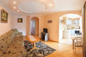 Апартаменты в Киеве, Кловский спуск, 12
