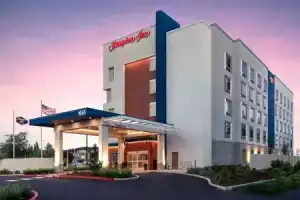 Hampton Inn by Hilton Bellingham Airport, Беллингхем