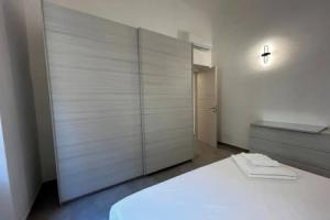Faro Porto 4 Apartment, Порто-Санто-Стефано