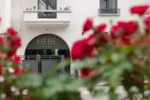 Hébé Hotel, Анси