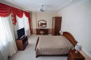 Санаторий «Ассоль», Ассы