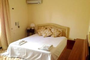 House With 5 Bedrooms in Trabia, With Furnished Terrace and Wifi - 30 m From the Beach, Трабия