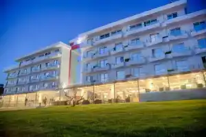 Premium Beach Hotel, Голем