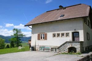 House Irene Mariapfarr, Buggen