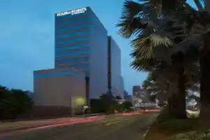 Отель «Four Points by Sheraton Jakarta Thamrin», Джакарта
