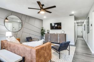 Downtown Indianapolis Home ~ 3 Mi to Canal Walk!, Индианаполис