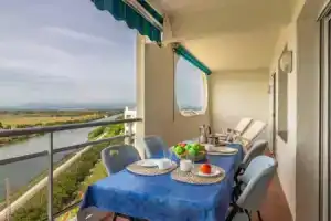 103-Apartamento de dos habitaciones junto al mar, Эмпуриабрава