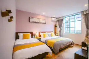 Sabbath Boutique Inn, Дали
