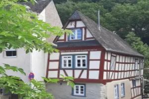 Geschichte trifft Moderne - Fachwerkhaus Bacharach, Бахарах