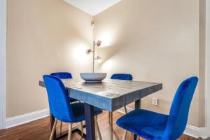 Lasalle 1c/2c · Spacious Gated Units w/ Parking Great for Families, Новый Орлеан