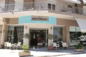 Efstratios Hotel, Лутра-Эдипсу