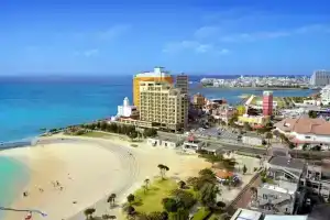 Vessel Hotel Campana Okinawa, Тятан