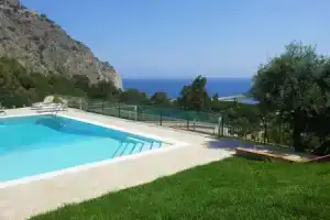 Villa Santa Barbara, Чефалу