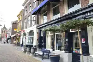 Hotel «Bridges House Delft», Делфт