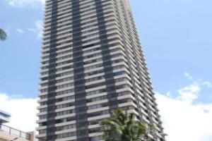 One-Bedroom Vacation Rental at Hawaiian Monarch, Гонолулу