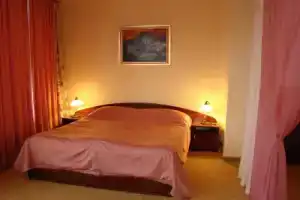 Отель «Унгварский», Ужгород