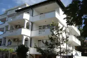 Guest House «Alarlievi», Приморско
