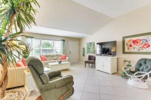 Single-story Home w/ Golf Cart in The Villages, Виллиджес