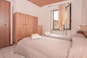 Nice Apartment in Toscolano Maderno With 2 Bedrooms and Wifi, Тосколано-Мадерно