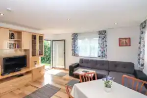 Bungalow Laube Klopeiner See, Санкт Канциан