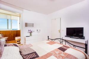 Leo Apartment, Млини