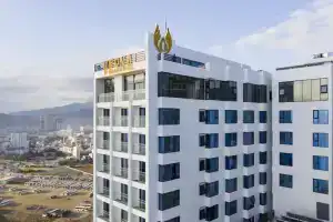 Vesna Hotel, Нячанг