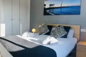 Apartamento climatizado cerca de Ferrari Land, Салоу