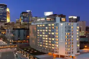 Отель «Sheraton Downtown», Миннеаполис