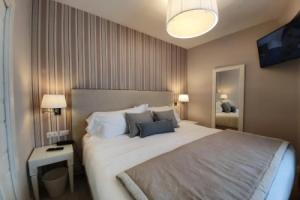 Hotel «Plaza», Порто-Аццурро