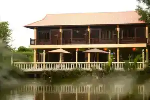 Отель «River Jam Amphawa», Amphawa