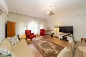 Amazing Flat in the Heart of Muratpasa, Анталья