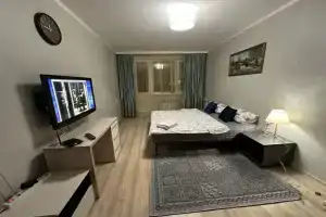 Фаворит на улице Цюрупы, Москва