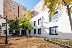 Apartamentos Congreso Parking Gratuito, Логроньо
