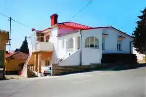 Kati - 150 m From Center - A3, Новаля