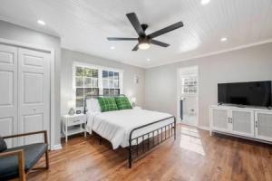 Private 1BR Cottage In Downtown Historic Norcross, Норкрос